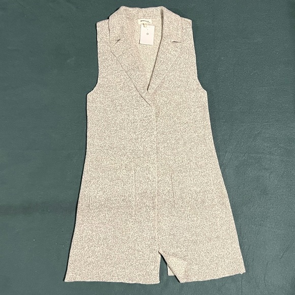 NWT. MONTEAU SLEEVELESS CARDIGAN BLAZER. - Picture 1 of 3